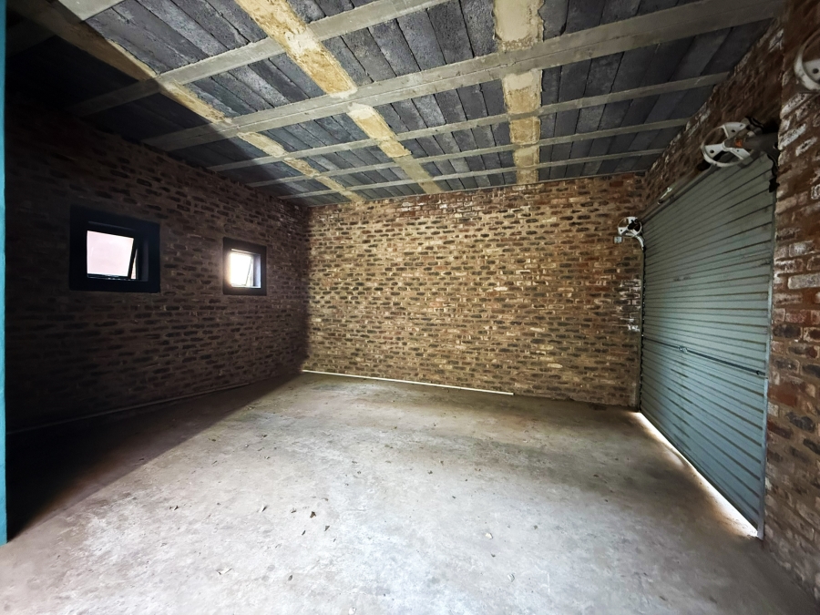 5 Bedroom Property for Sale in Potchefstroom North West